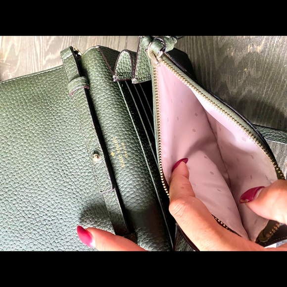 Kate Spade ♠️ cross body purse - Picture 9 of 10